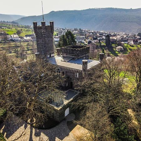 Saar Castle - Cozy Mansion Near Vineyard Villa Serrig Bagian luar foto