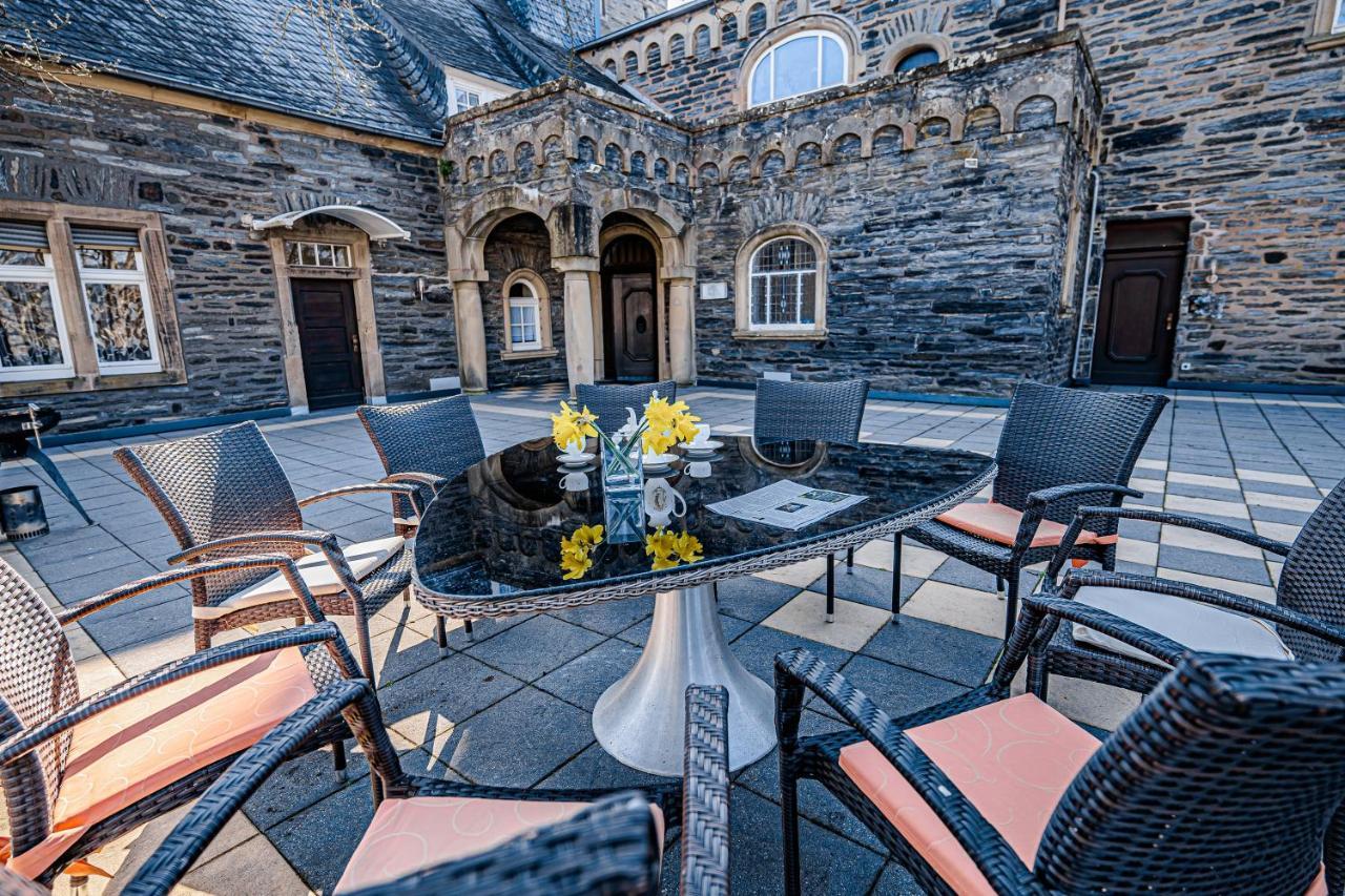 Saar Castle - Cozy Mansion Near Vineyard Villa Serrig Bagian luar foto