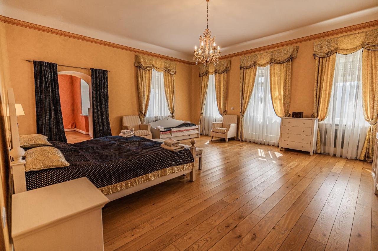 Saar Castle - Cozy Mansion Near Vineyard Villa Serrig Bagian luar foto