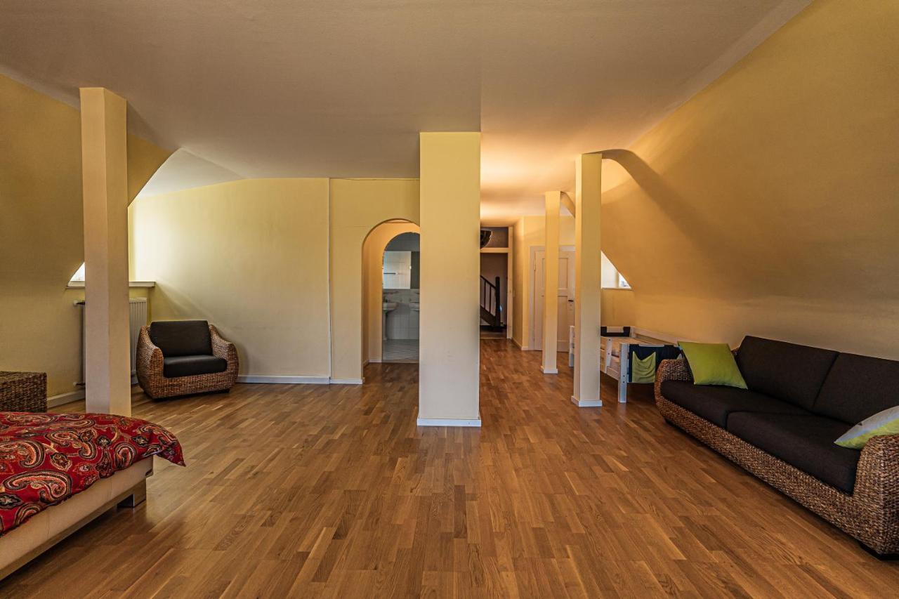 Saar Castle - Cozy Mansion Near Vineyard Villa Serrig Bagian luar foto