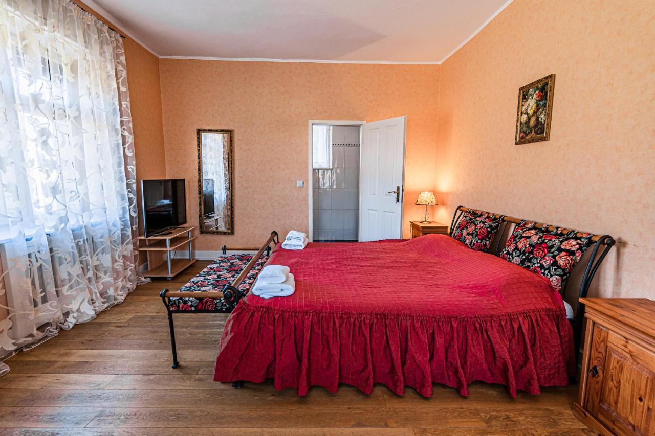 Saar Castle - Cozy Mansion Near Vineyard Villa Serrig Bagian luar foto